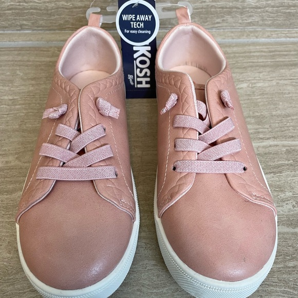 OSHKOSH NWT Girls Size 1 Pink White Slip-on Sneakers Wipe away tech "Brenda" - Picture 9 of 9